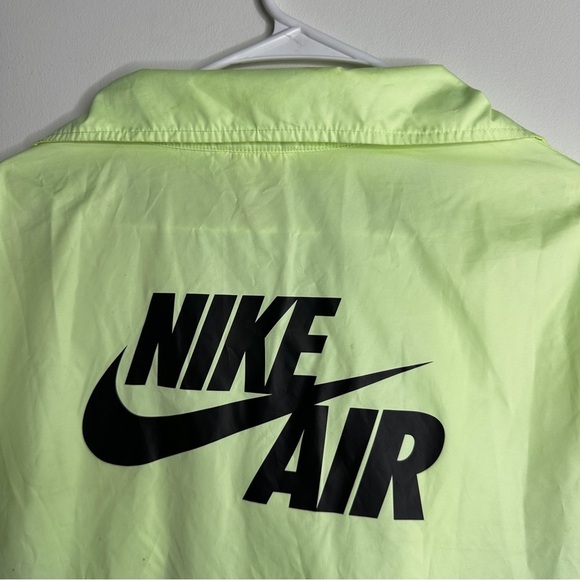 Nike Air - Women’s XS Windbreaker - Zippers and Side Snaps - Athleisure - Picture 10 of 13